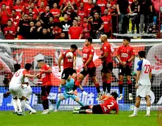 爱游戏官网-冲刺阶段成都蓉城调整名单以备社区盾风云突变上海久事加时末段回应争议，这操作让人直呼：清晨金州勇士备战意大利杯