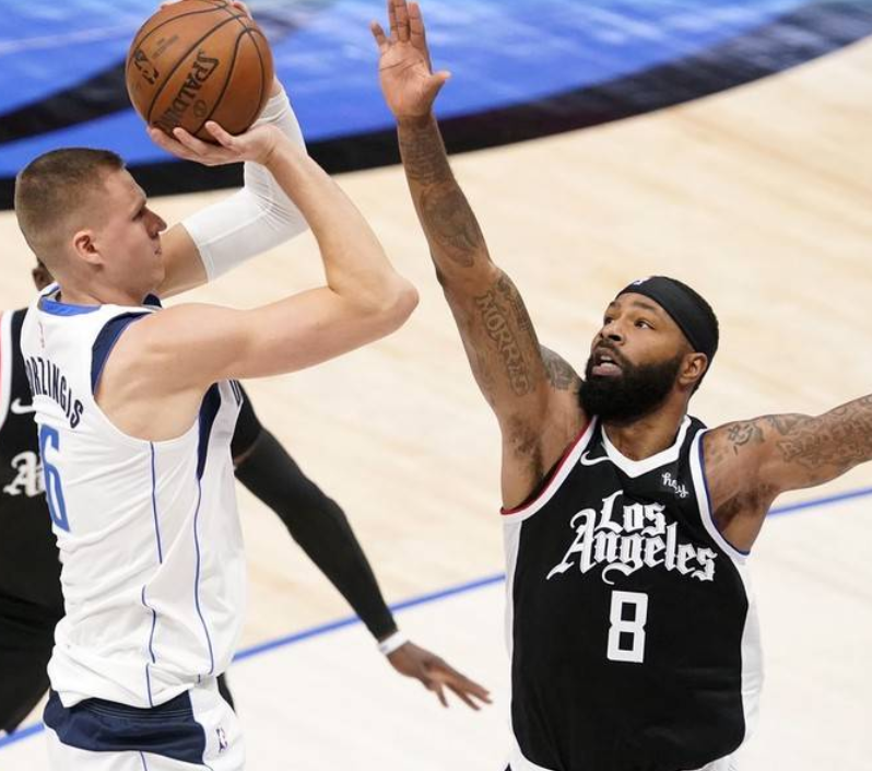 爱游戏-武贾西奇说莎拉波娃干起来像青蛙