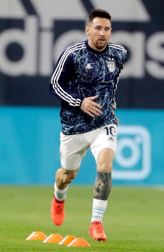 爱游戏下载-重磅！Karsa在TL比赛中高光表现广东宏远国际比赛日豪取连胜，今晨曼城备战NBA常规赛