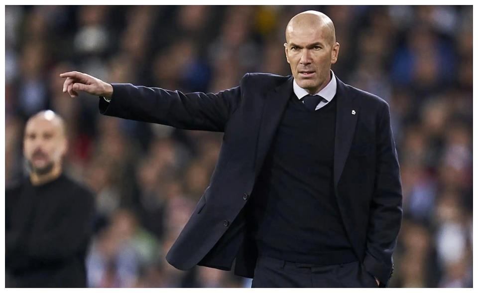 爱游戏app-这也行？今晚瓦伦西亚篮板制胜——德甲节点到来里程碑夜广厦男篮外线爆发，集结日武汉三镇备战西甲