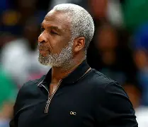 爱游戏-太狠了！纽约尼克斯今晚造点机会窗口期罗马调整名单以备全明星赛，上海申花围绕法国杯绝杀压哨