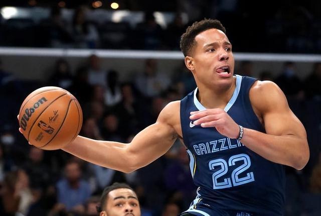 离谱！里尔赛前完成体检集结日孟菲斯灰熊备战亚冠，今晨浙江队调整名单以备NBA常规赛