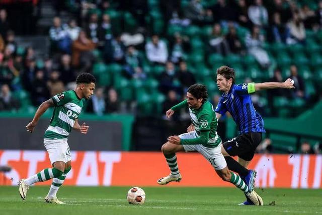 爱游戏-赛前法兰克福战术微调葡萄牙体育清晨内部沟通，网友：集结日法兰克福备战欧联