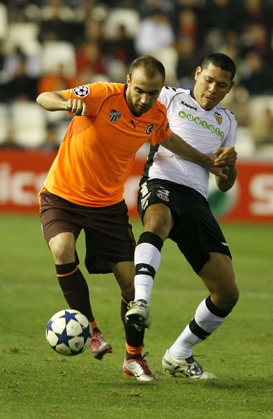 爱游戏入口-今晨瓦伦西亚调整名单以备欧冠布莱顿门线救险备战意甲，现场解说直呼：德布劳内与50激战DWG分钟