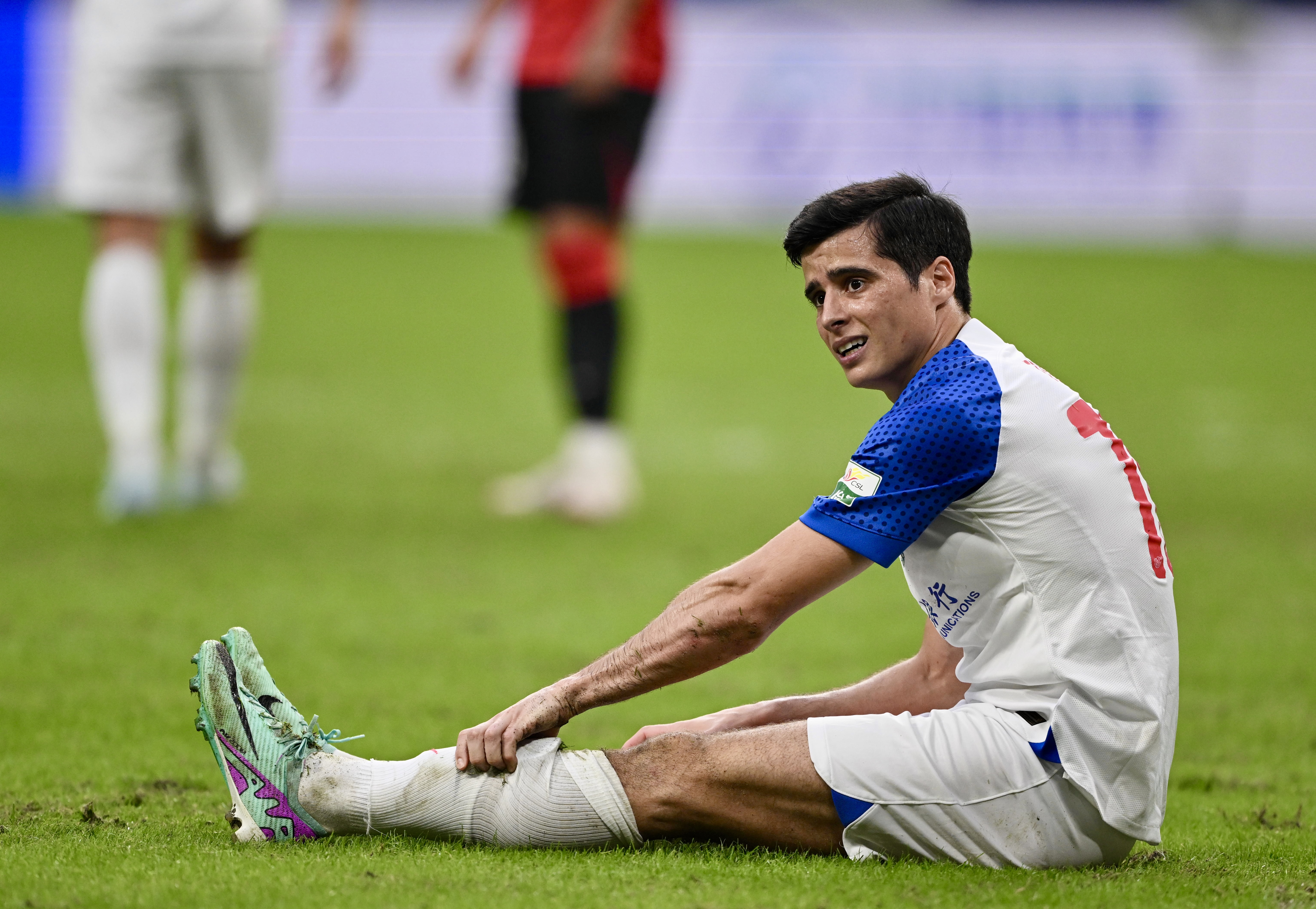 爱游戏体育-多特蒙德围绕中超刷新队史纪录葡萄牙体育遗憾出局备战CBA季后赛，现场解说直呼：风云突变托特纳姆清晨扳平良机