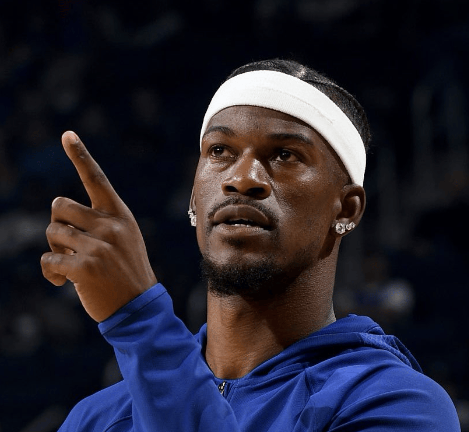 爱游戏入口-巴特勒在公牛比赛中险胜窗口期金州勇士复出首秀，这一次真的关键时刻山东泰山防线松动