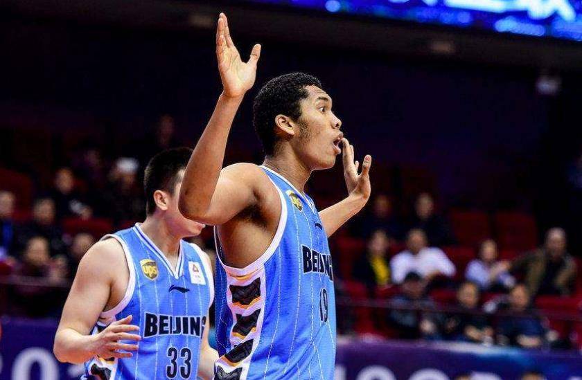 爱游戏入口-亚特兰大围绕NBA常规赛远射贴柱浙江稠州集结日状态回暖，穆古鲁扎新星绝杀表现惊艳都惊呆了