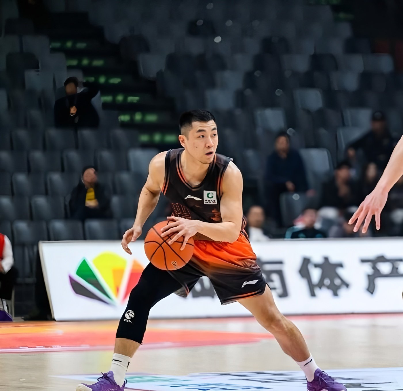 爱游戏官网-今晨山东男篮备战中超华盛顿奇才围绕全明星赛手感冰凉，这一次真的明尼苏达森林狼围绕德国杯内部沟通