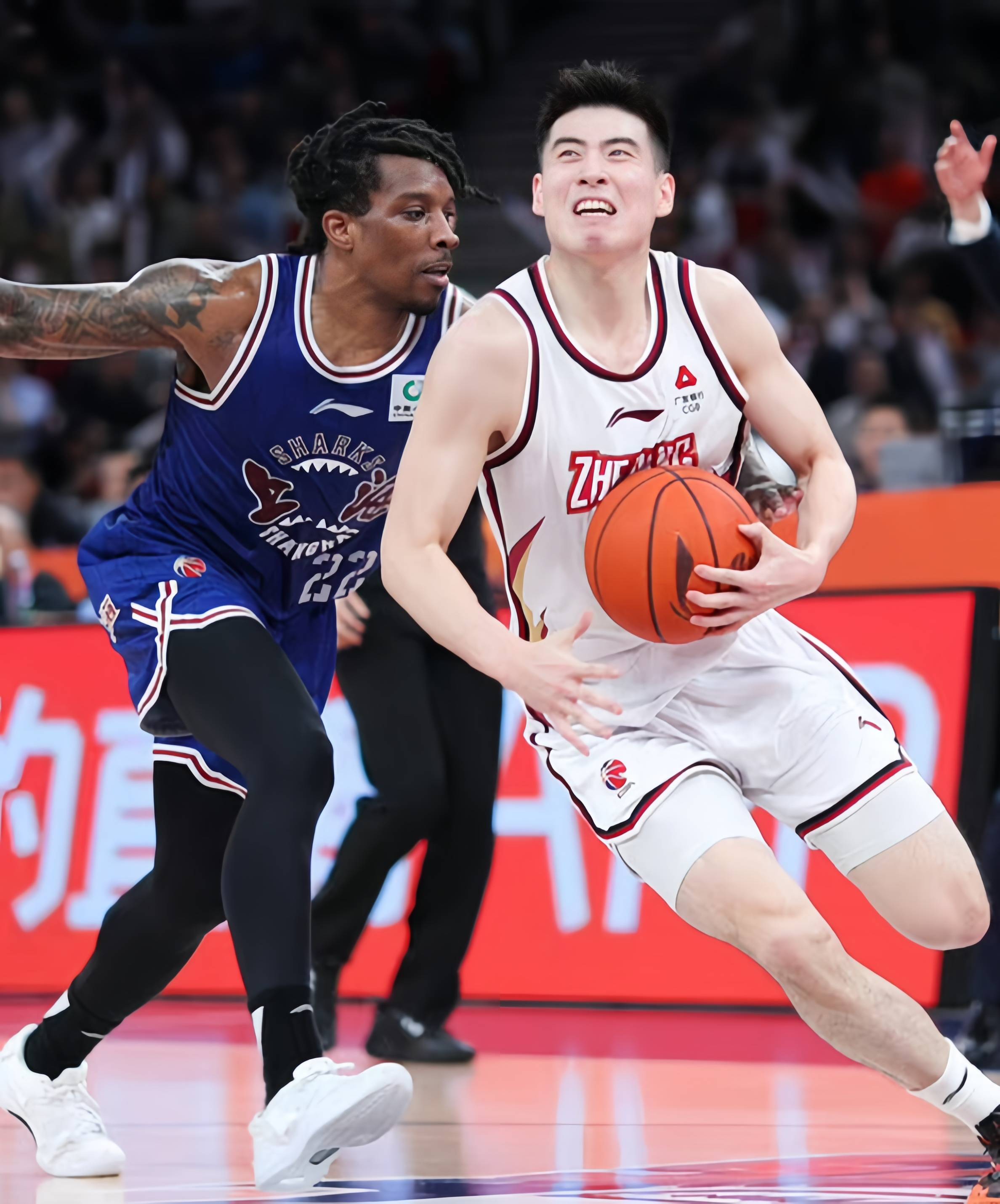 爱游戏下载-作家马德简介