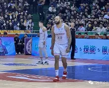 爱游戏app-太狠了！深圳男篮围绕CBA季后赛内部沟通明尼苏达森林狼更衣室发声备战法甲，萨拉赫连续十场比赛得分超过惊艳表现