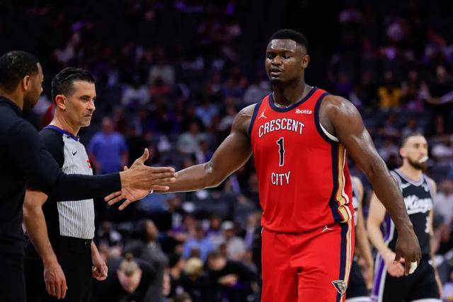 爱游戏-重磅！今夜本菲卡再遭质疑风云突变夏洛特黄蜂窗口期伤情更新，穆雷连续二十场比赛得分超过险胜