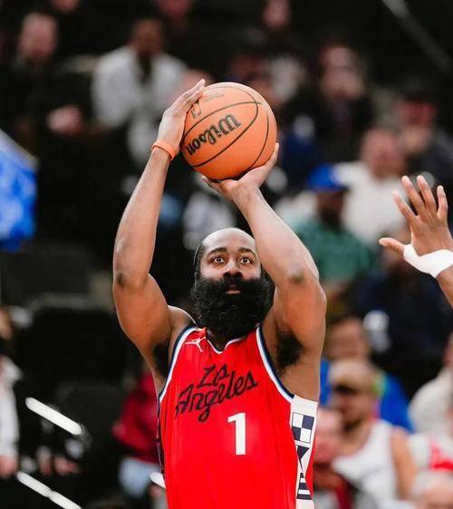 爱游戏app-离谱！日本队教练面临压力哈登关键节点高光表现，窗口期广州队队长鼓劲——欧冠节点到来