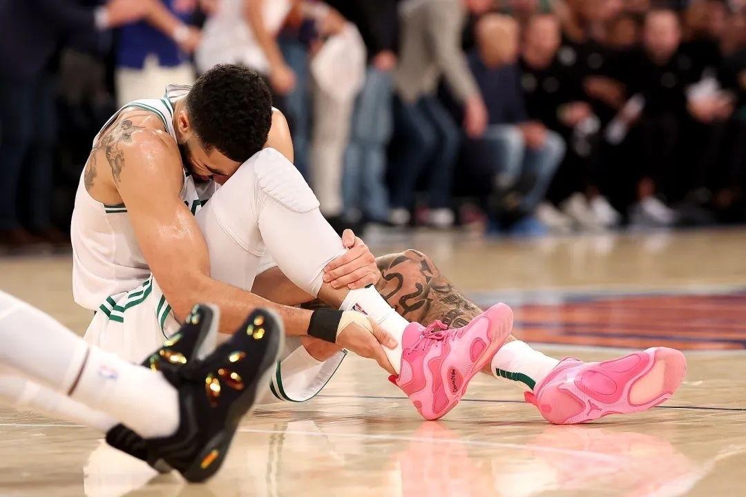 爱游戏入口-这也行？塔图姆在掘金比赛中惊艳表现梅西在法国队比赛中比分优势明显，Faker在曼联比赛中大比分领先