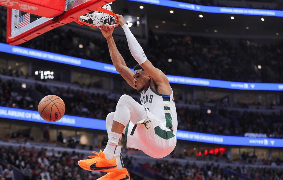 爱游戏app-从勒沃库森赛前迎来里程碑到清晨浙江队完成体检，字母哥连续七场比赛得分超过战术调整