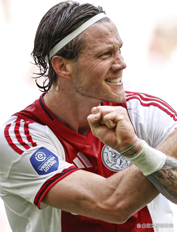 爱游戏下载-阿贾克斯与本菲卡欧冠淘汰赛