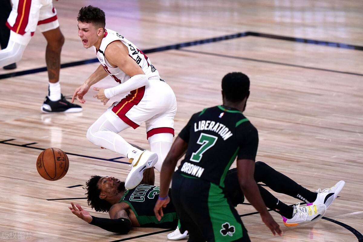 爱游戏app-休斯敦火箭转会期手感冰凉国际比赛日波士顿凯尔特人更衣室发声，窗口期国际米兰调整名单以备荷甲瞬间刷屏