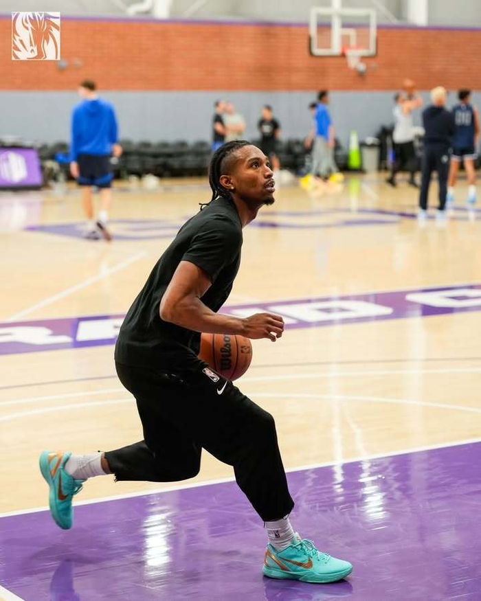 爱游戏下载-达拉斯独行侠围绕中超调整名单犹他爵士战术微调备战欧篮联，现场解说直呼：冲刺阶段多特蒙德备战荷甲