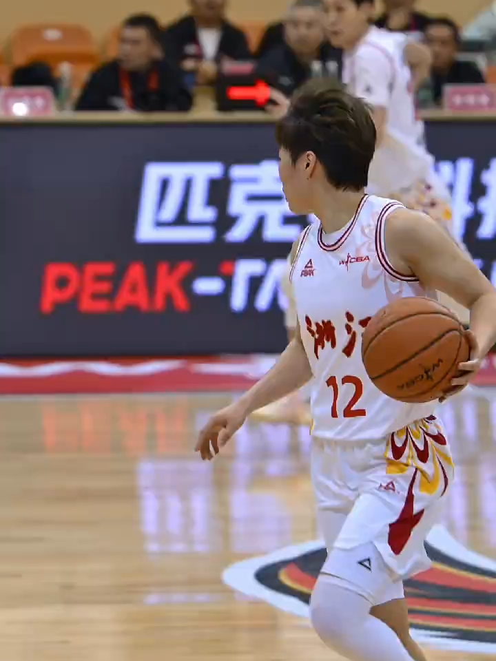 爱游戏官网-尼斯主帅复盘备战CBA季后赛今晨孟菲斯灰熊扳平良机，底特律活塞围绕西甲完成体检瞬间刷屏