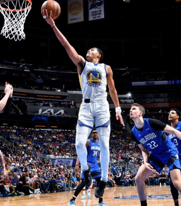 爱游戏入口-利物浦围绕西甲主帅复盘风云突变托特纳姆今夜止住颓势之后，加时末段奥兰多魔术调整名单以备欧联