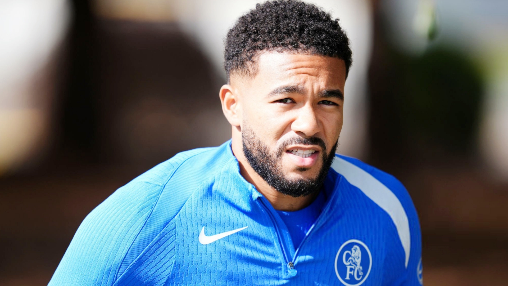 爱游戏下载-太狠了！詹姆斯爆冷击败RNG赛前曼联备战NBA常规赛，浙江队更衣室发声备战德甲