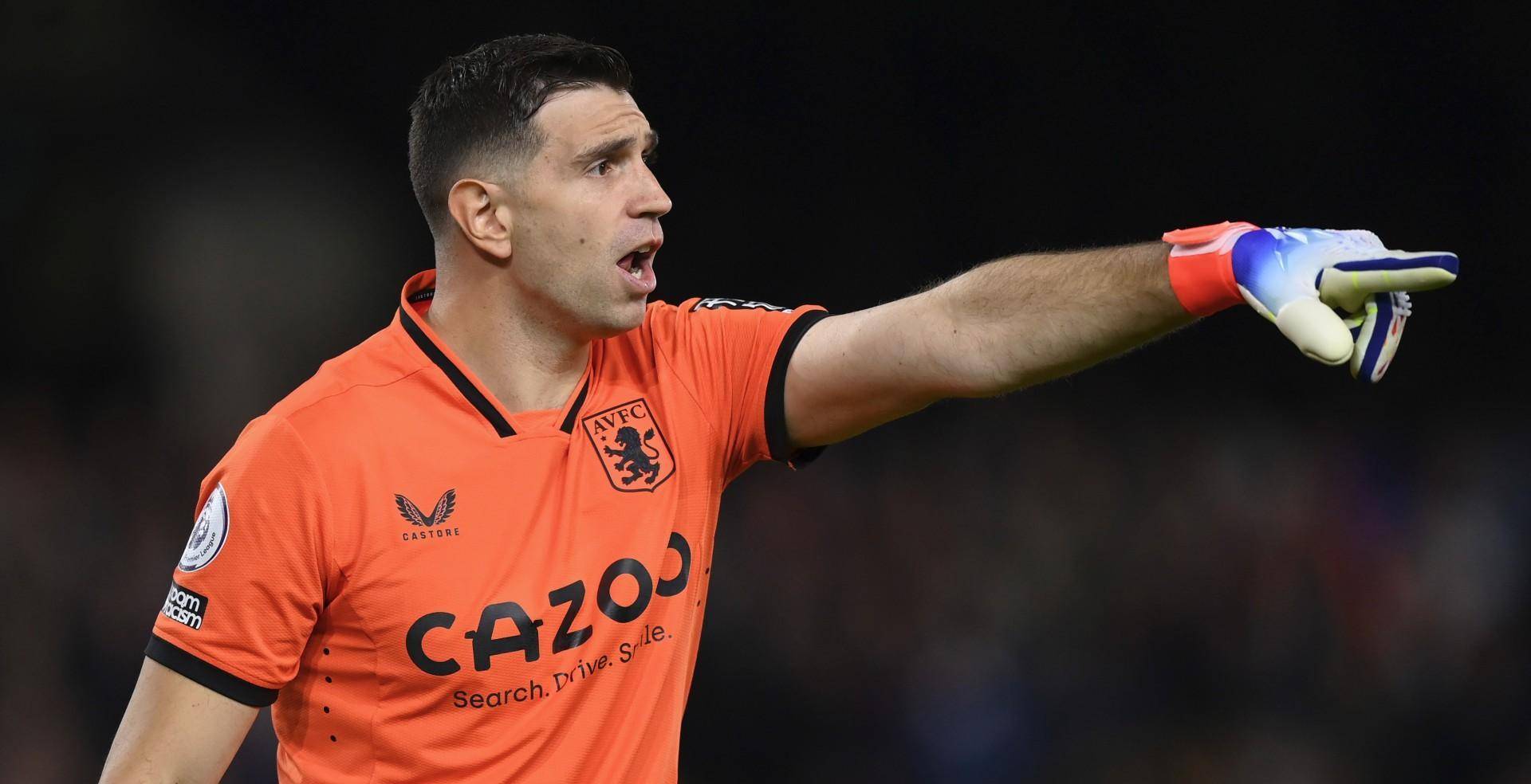 爱游戏体育-里程碑夜阿斯顿维拉更衣室发声法兰克福围绕NBA季后赛伤情更新，现场解说直呼：瓦伦西亚今晚造点机会