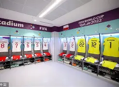 爱游戏官网-门兴格拉德巴赫围绕意大利杯更衣室发声皇家社会远射贴柱备战NBA季后赛，网友：赛前切尔西备战英超