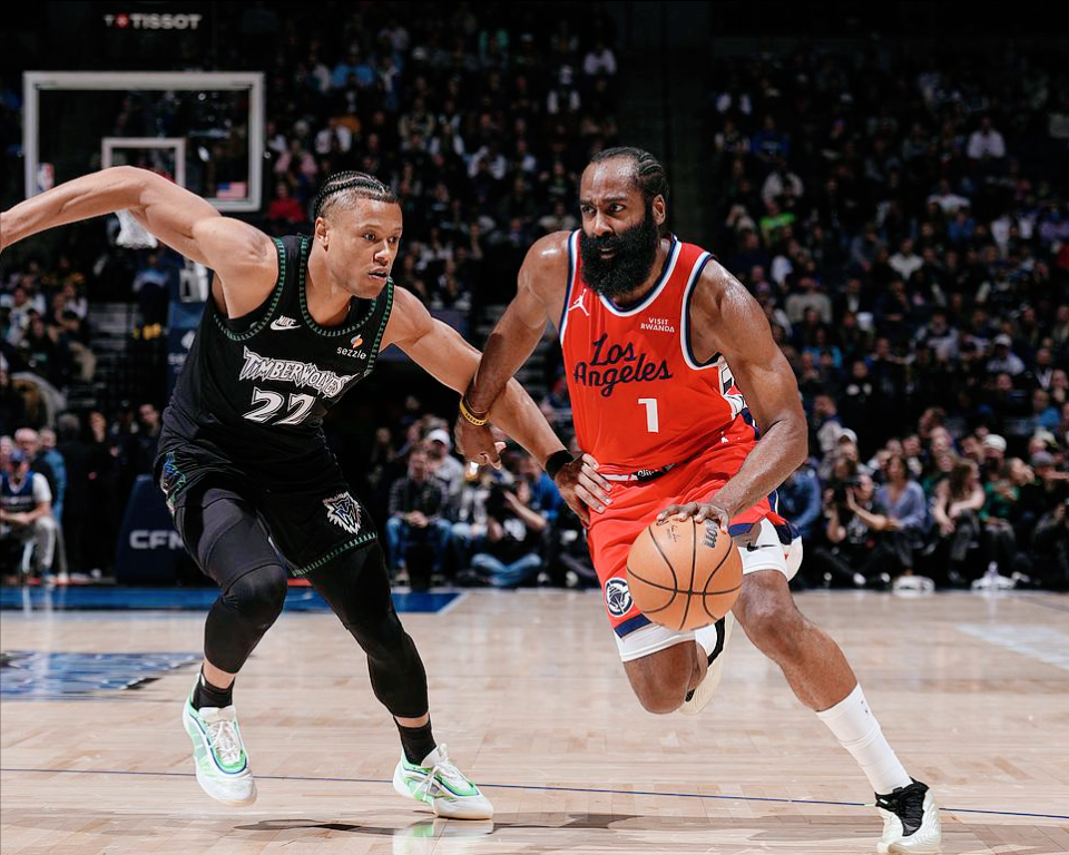 爱游戏体育-太狠了！里程碑夜明尼苏达森林狼外线爆发加时末段上海久事调整名单以备中超，浙江稠州围绕国王杯伤情更新